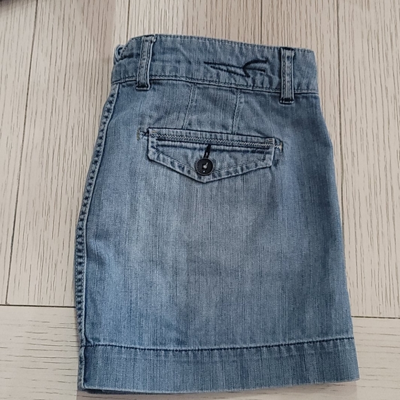 American Eagle - Picture 4 of 4